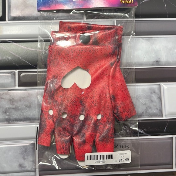 Harley Quinn 5-Piece Costume - Picture 3 of 5